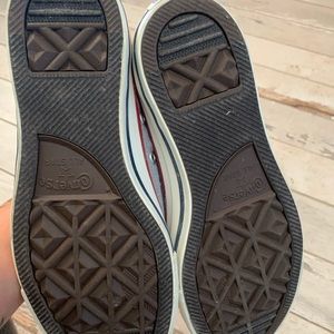 Women's size 7 converse